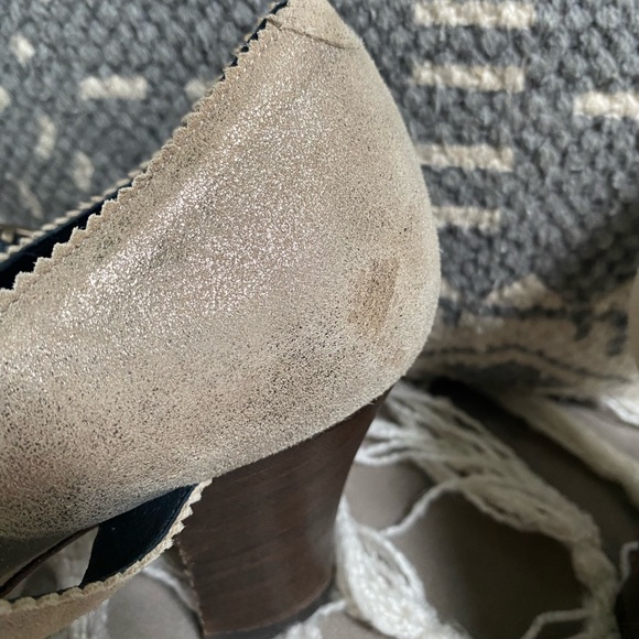 {Dries Van Noten} Beaded Heels - Picture 13 of 14